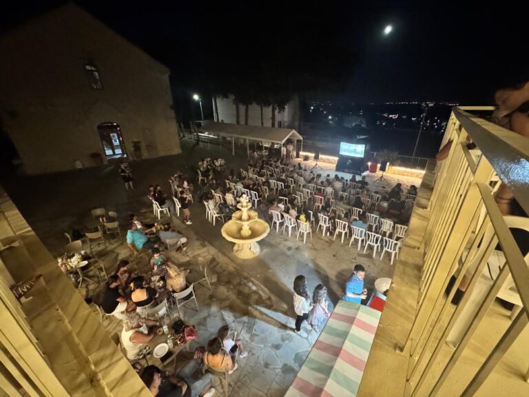 Παράσταση «Ο Καραγκιόζης Δάσκαλος» στην Αγία Παρασκευή Επισκοπής