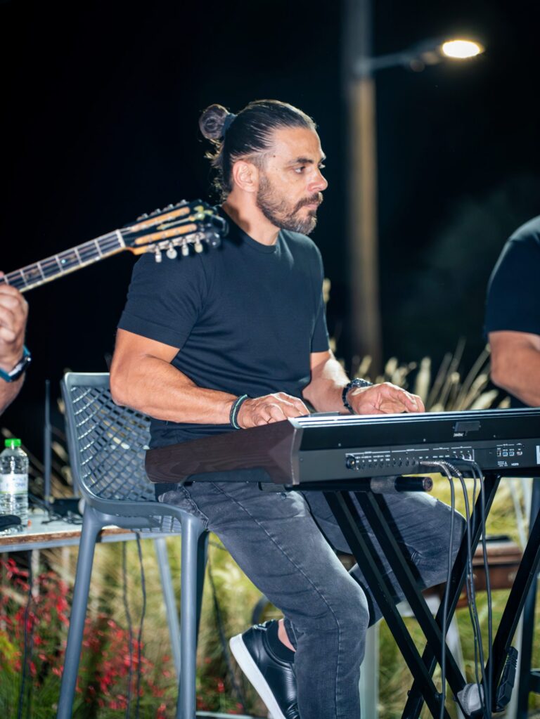 Μουσική Βραδιά στα Παρασκευαΐδια — φωτογραφία 60